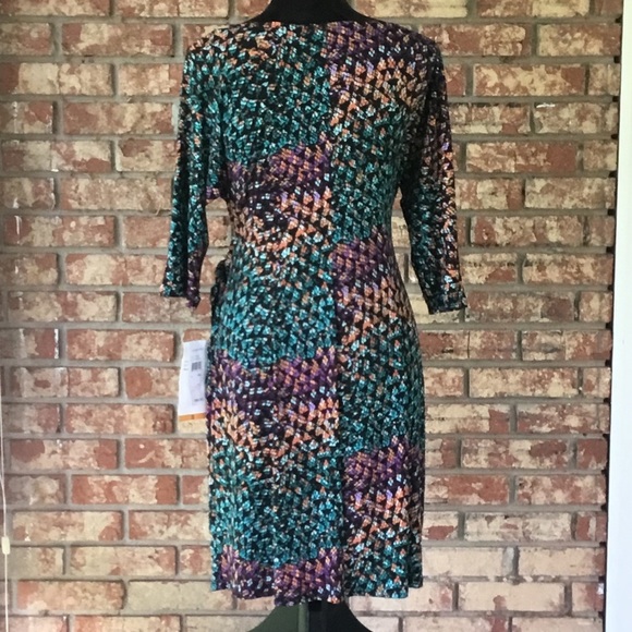 SIGNATURE by Robbie Bee Dress - Picture 6 of 7